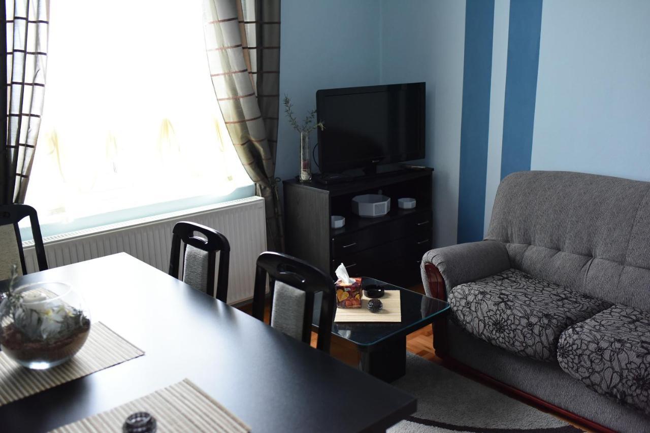 Blue House Apartment Ni エクステリア 写真