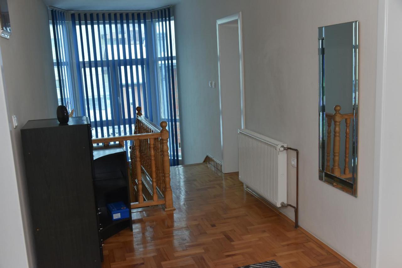 Blue House Apartment Ni エクステリア 写真